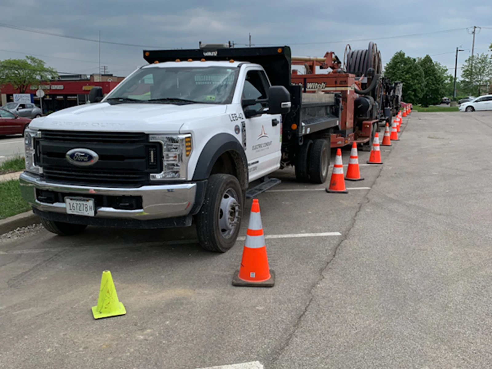 Managing a 12 kv Distribution Line Installation | Electric Conduit ...