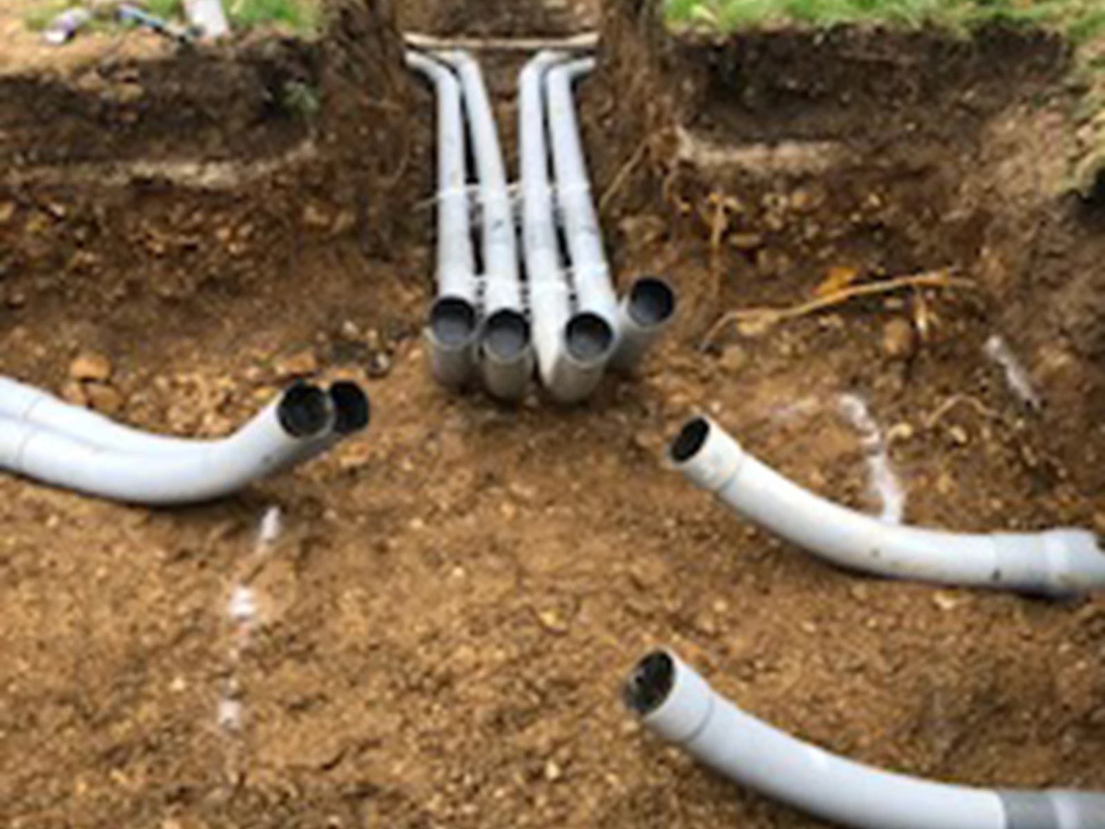 Managing a 12 kv Distribution Line Installation | Electric Conduit ...