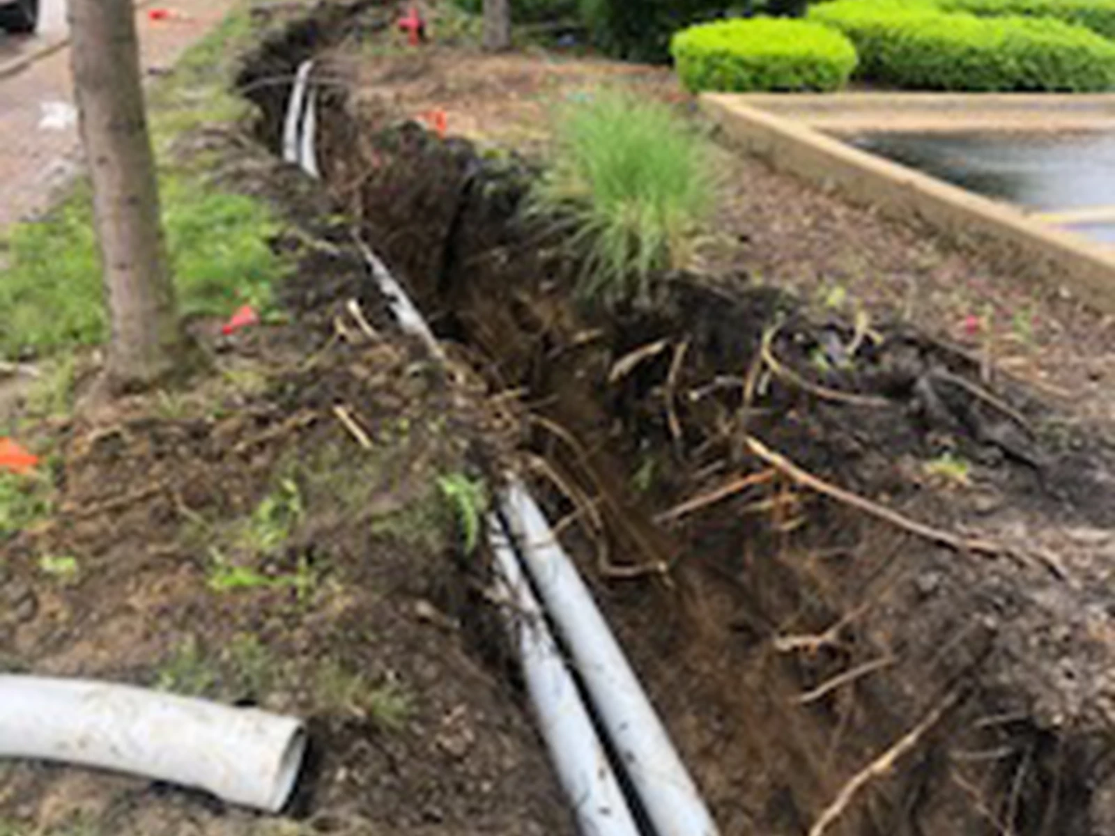 Managing a 12 kv Distribution Line Installation | Electric Conduit ...