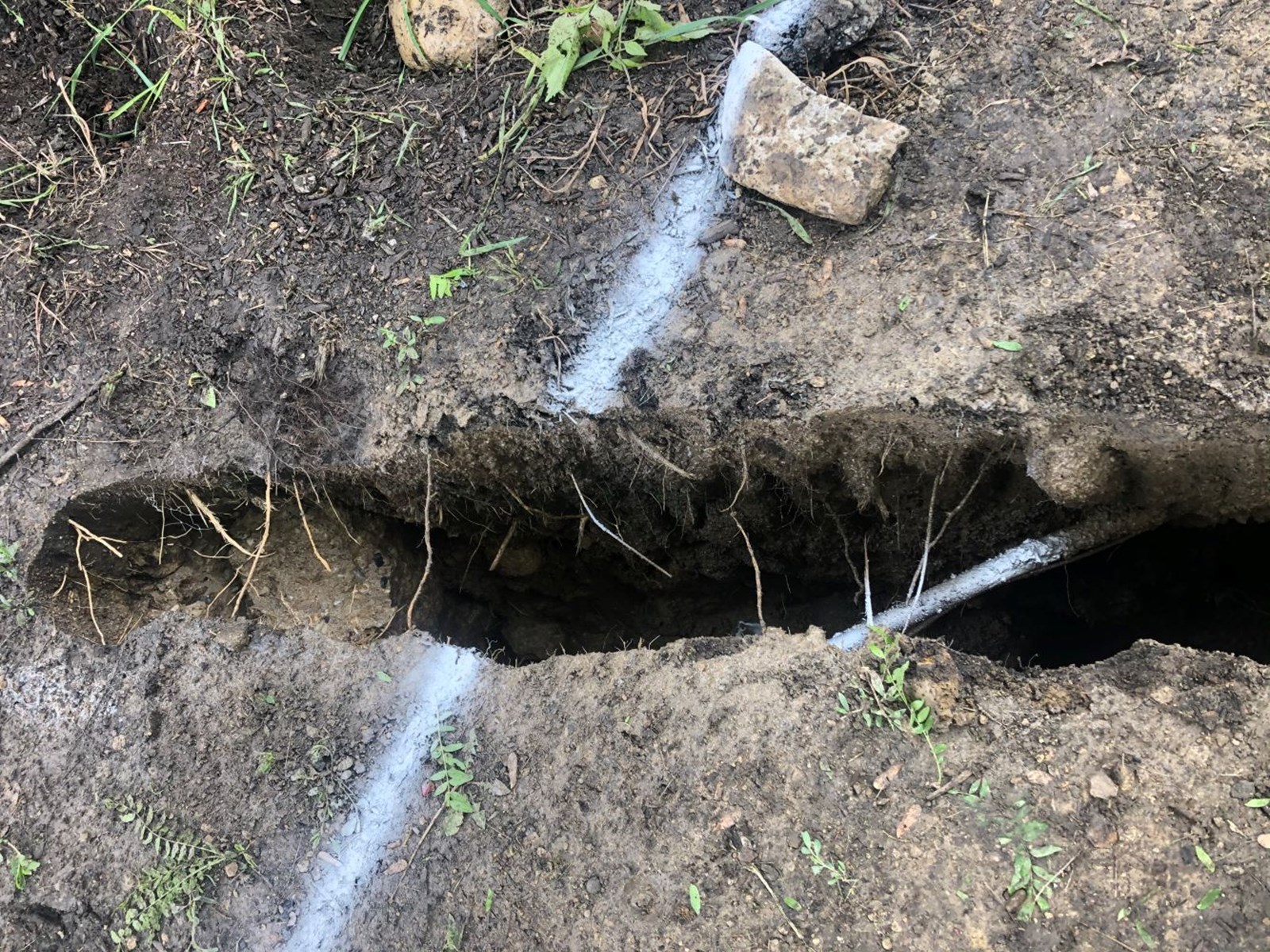 Managing a 12 kv Distribution Line Installation | Electric Conduit ...